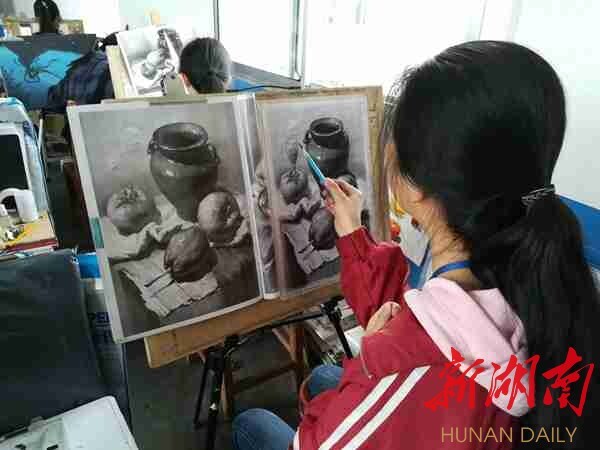 【新湖南】衡陽幼兒師范高等?？茖W(xué)校藝術(shù)教育學(xué)院：“復(fù)合型”藝術(shù)教育師資的殿堂