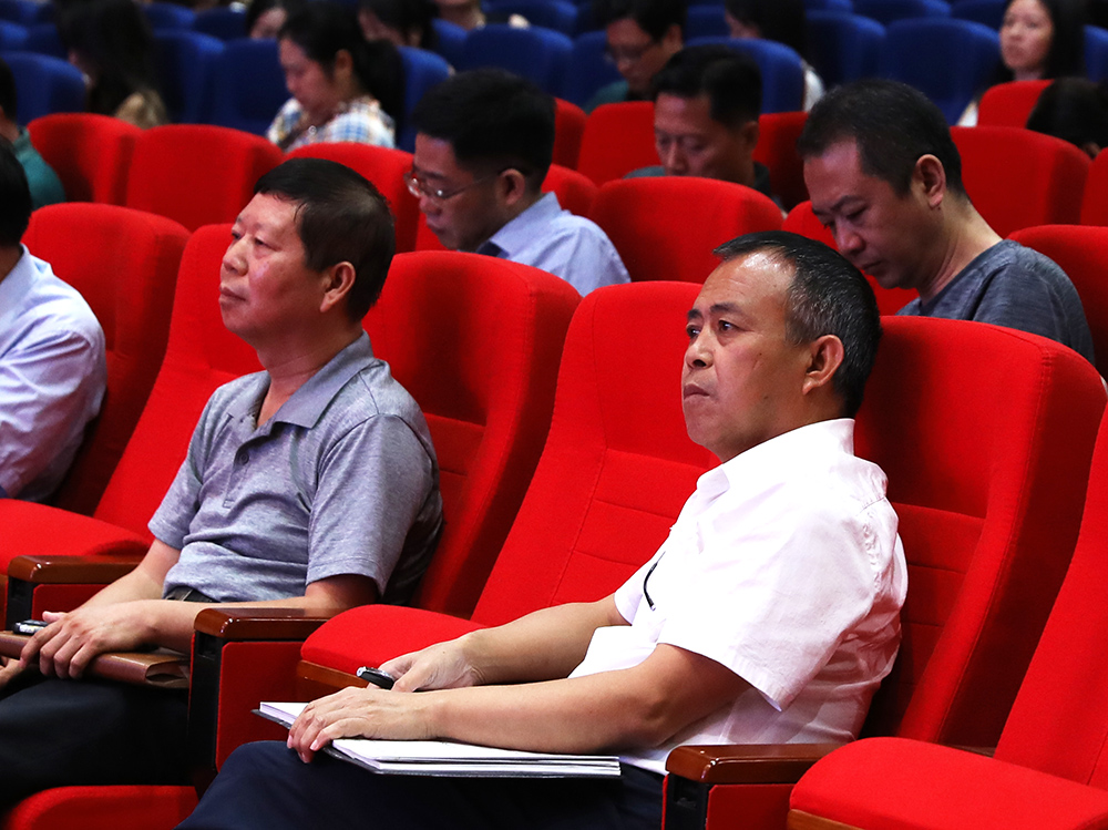 幼高專講壇∣ 全國(guó)職業(yè)教育和成人教育知名專家汪忠明來(lái)我校講學(xué)