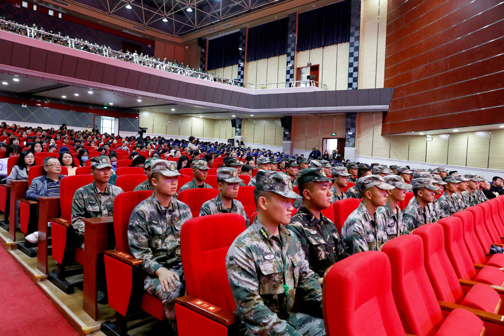 衡陽(yáng)幼高專舉行2021年秋季開(kāi)學(xué)典禮暨新生軍訓(xùn)動(dòng)員大會(huì)