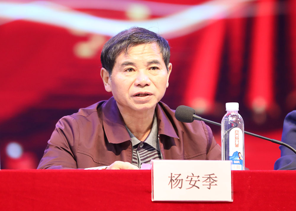 衡陽(yáng)幼高專舉行2021年秋季開(kāi)學(xué)典禮暨新生軍訓(xùn)動(dòng)員大會(huì)
