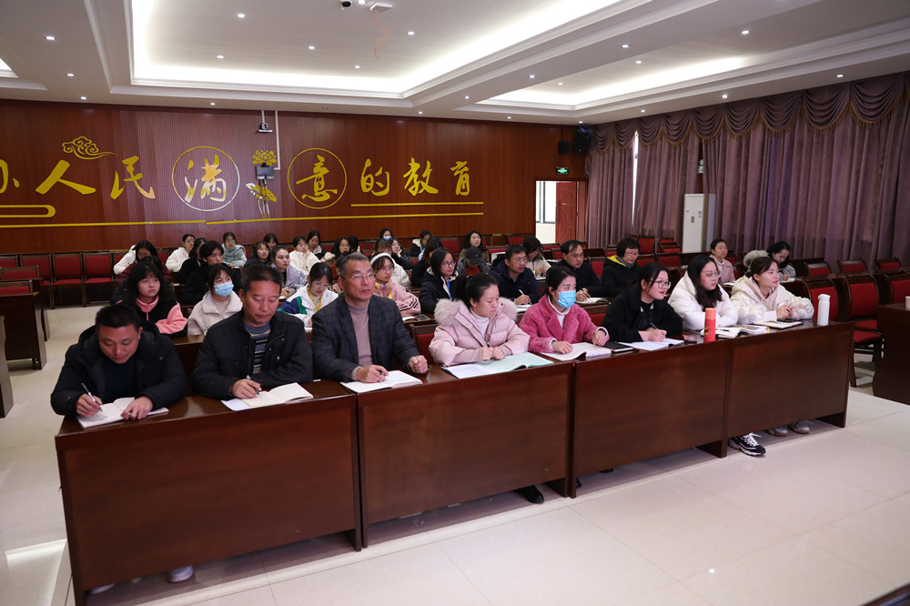 衡陽幼高專舉辦新聞通訊員、網(wǎng)絡評論員培訓班
