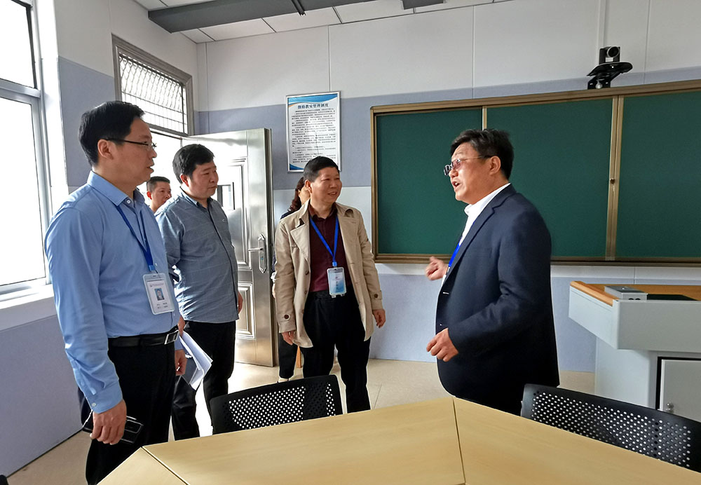 李來清、鄧昌大調研實訓教學安全工作