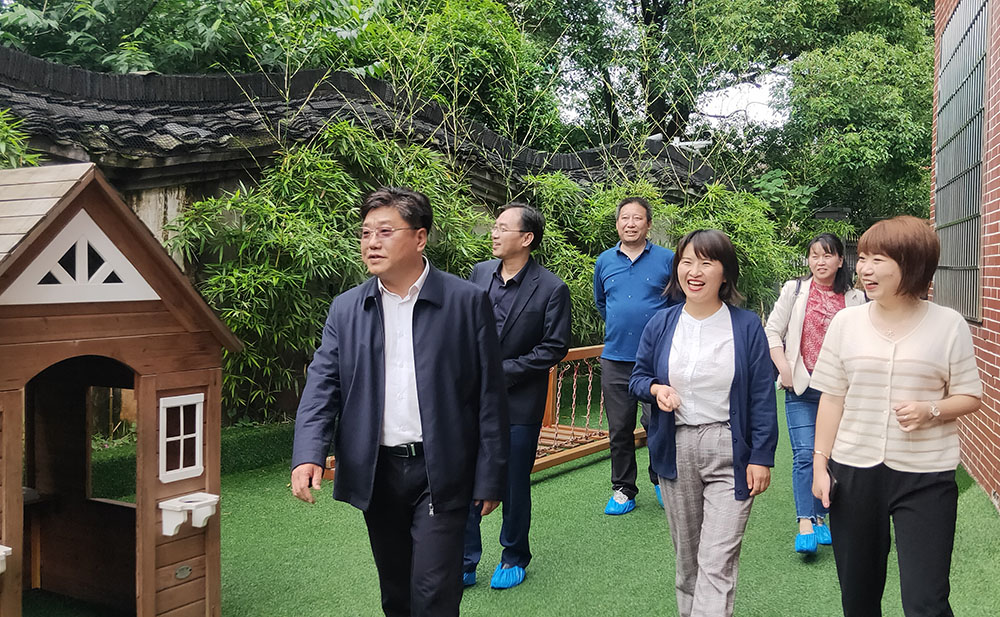 衡陽(yáng)幼師：書(shū)記校長(zhǎng)率隊(duì)走訪園企促就業(yè)