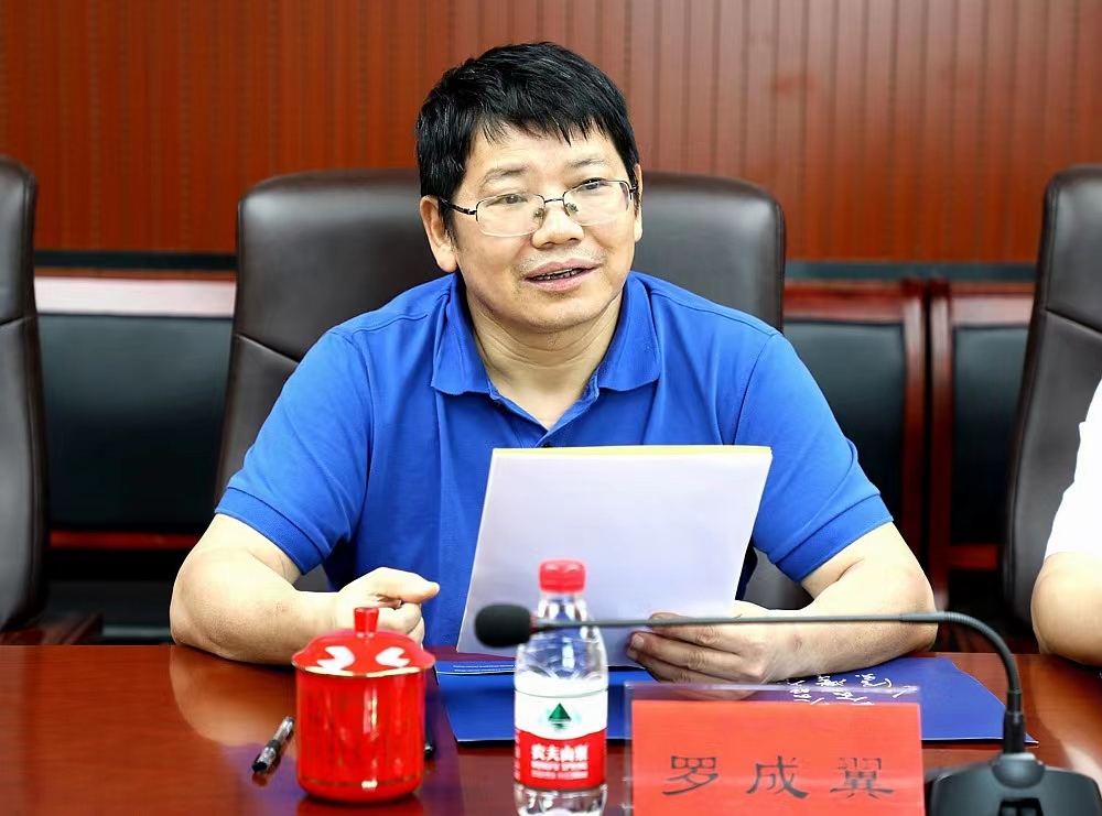 李來清率隊(duì)赴湖南一師、銅仁幼?？疾鞂W(xué)習(xí)