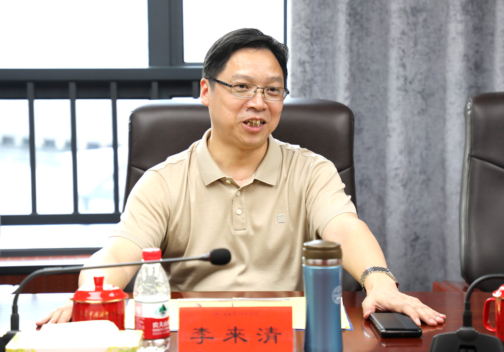 李來清率隊(duì)赴湖南一師、銅仁幼?？疾鞂W(xué)習(xí)