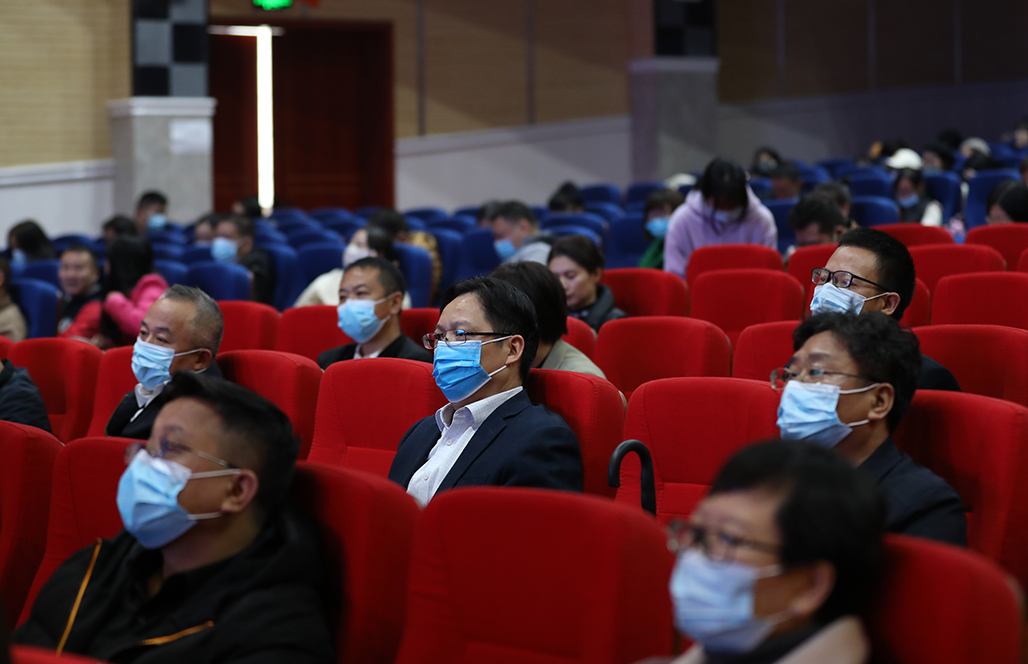 衡陽幼兒師范高等?？茖W校召開學習貫徹 黨的二十大精神省委宣講團報告會