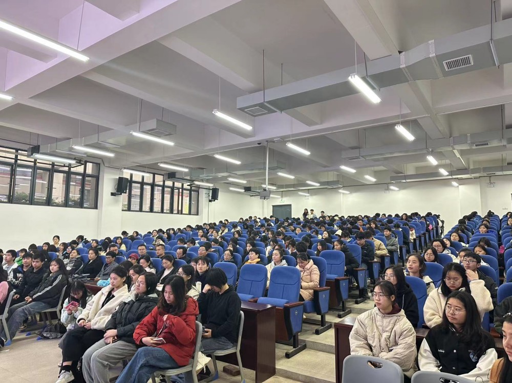清風(fēng)氣正抓三風(fēng)，比學(xué)趕超傲群雄 ----數(shù)信系舉行三風(fēng)建設(shè)專項(xiàng)整治活動動員大會