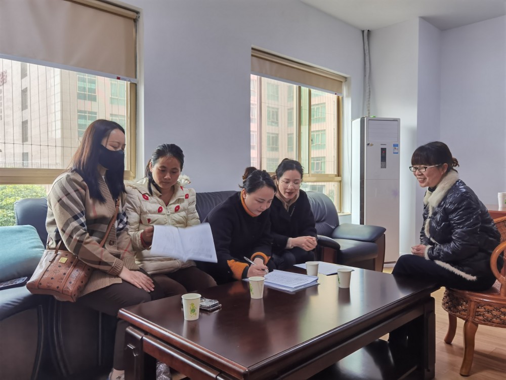 我校現(xiàn)代服務與管理系深入托育機構(gòu)走訪調(diào)研