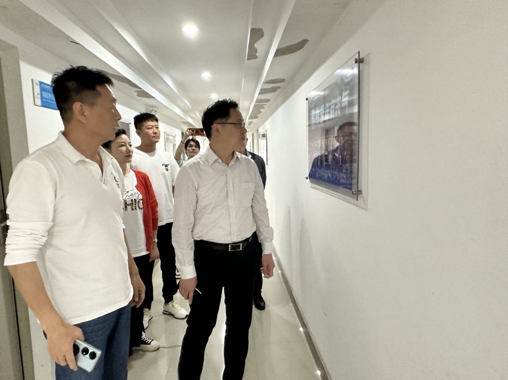 李來(lái)清率隊(duì)赴惠州、鷹潭訪企拓崗促就業(yè)