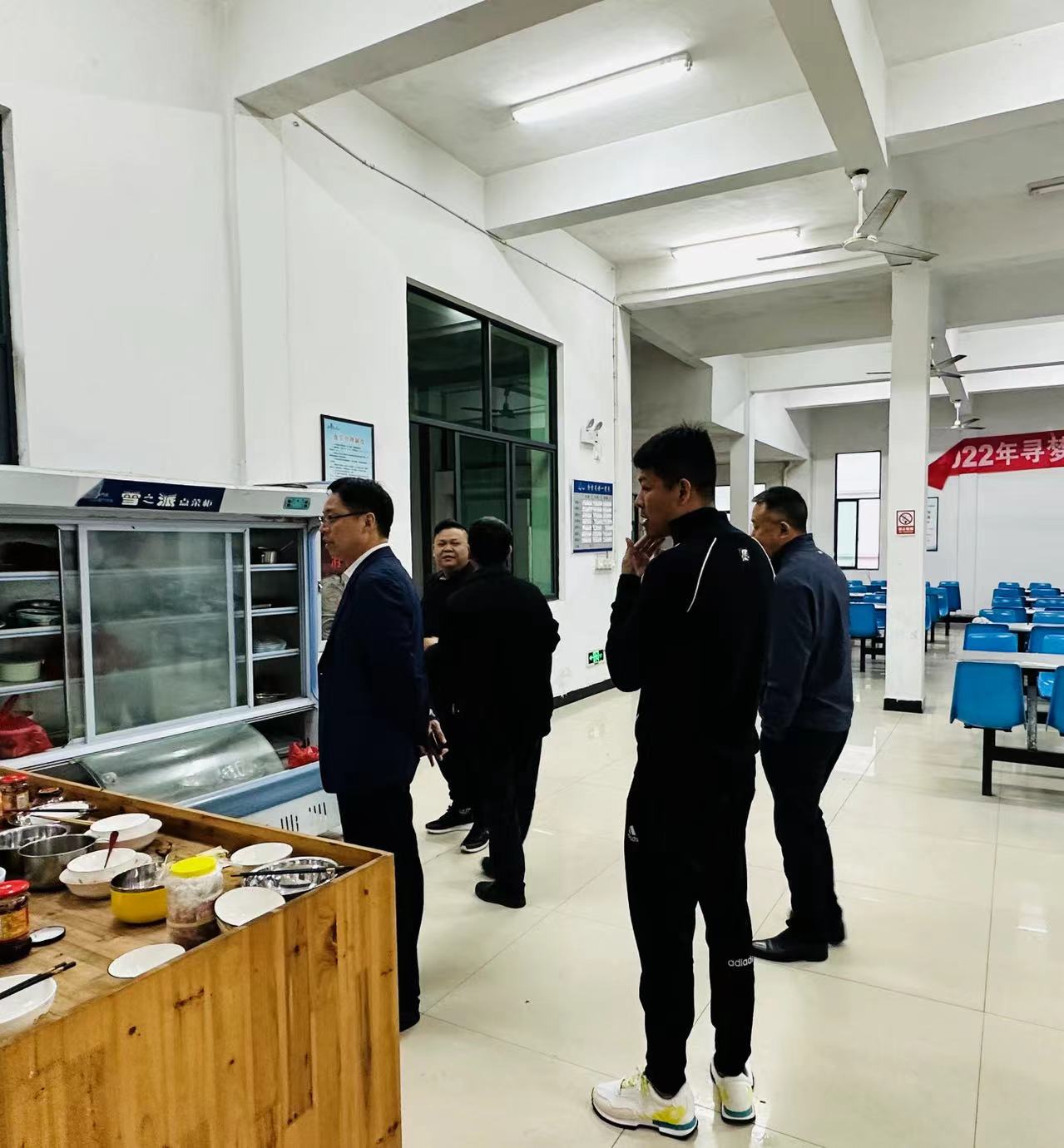 李來(lái)清率隊(duì)赴惠州、鷹潭訪企拓崗促就業(yè)