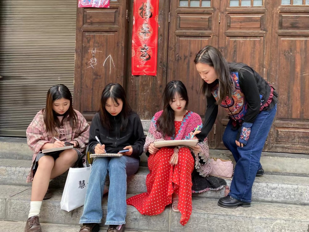 寫意湘西，紅色記憶丨2023年藝術(shù)系湘西寫生采風(fēng)側(cè)記